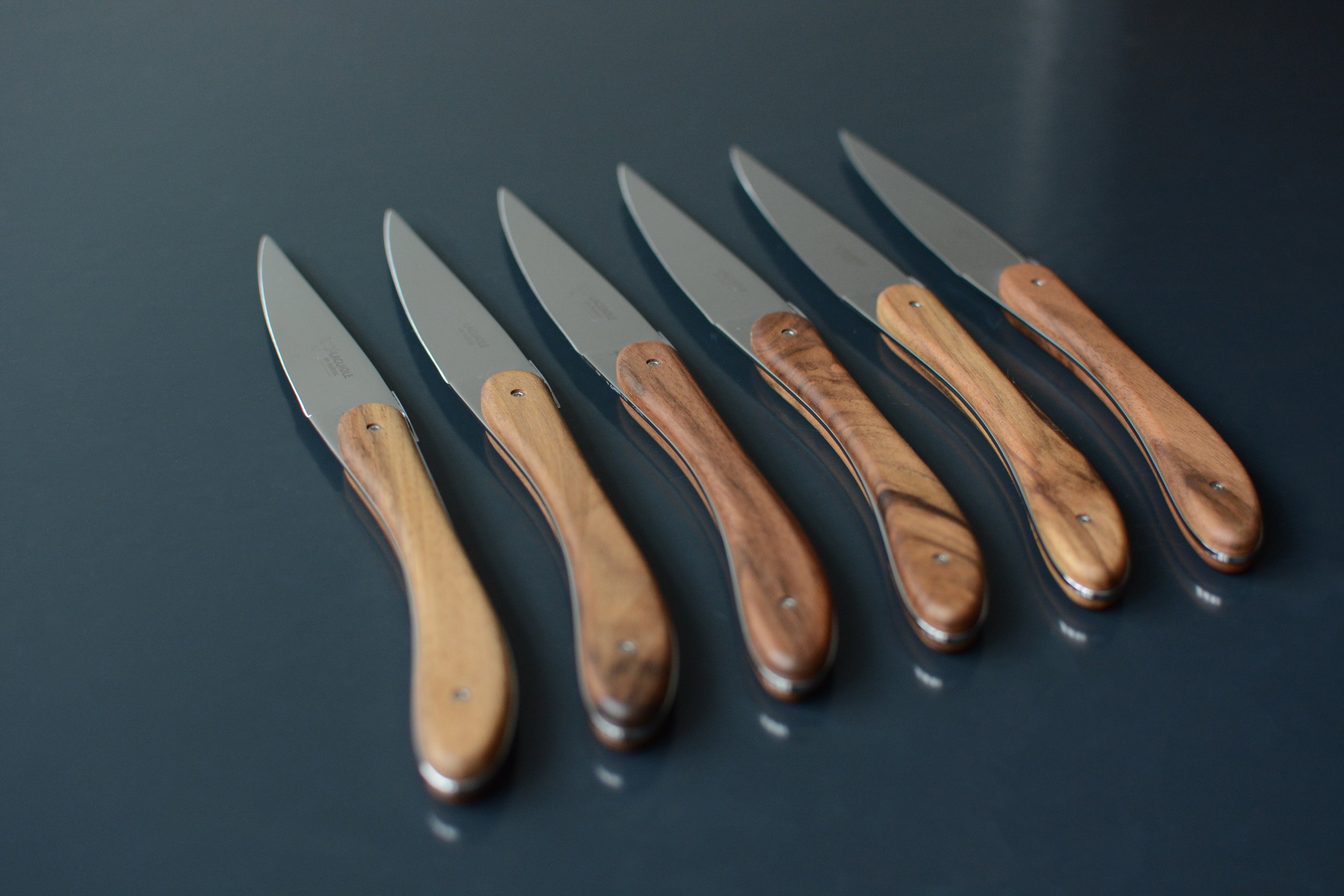 Laguiole En Aubrac grillknive med valnøddehåndtag