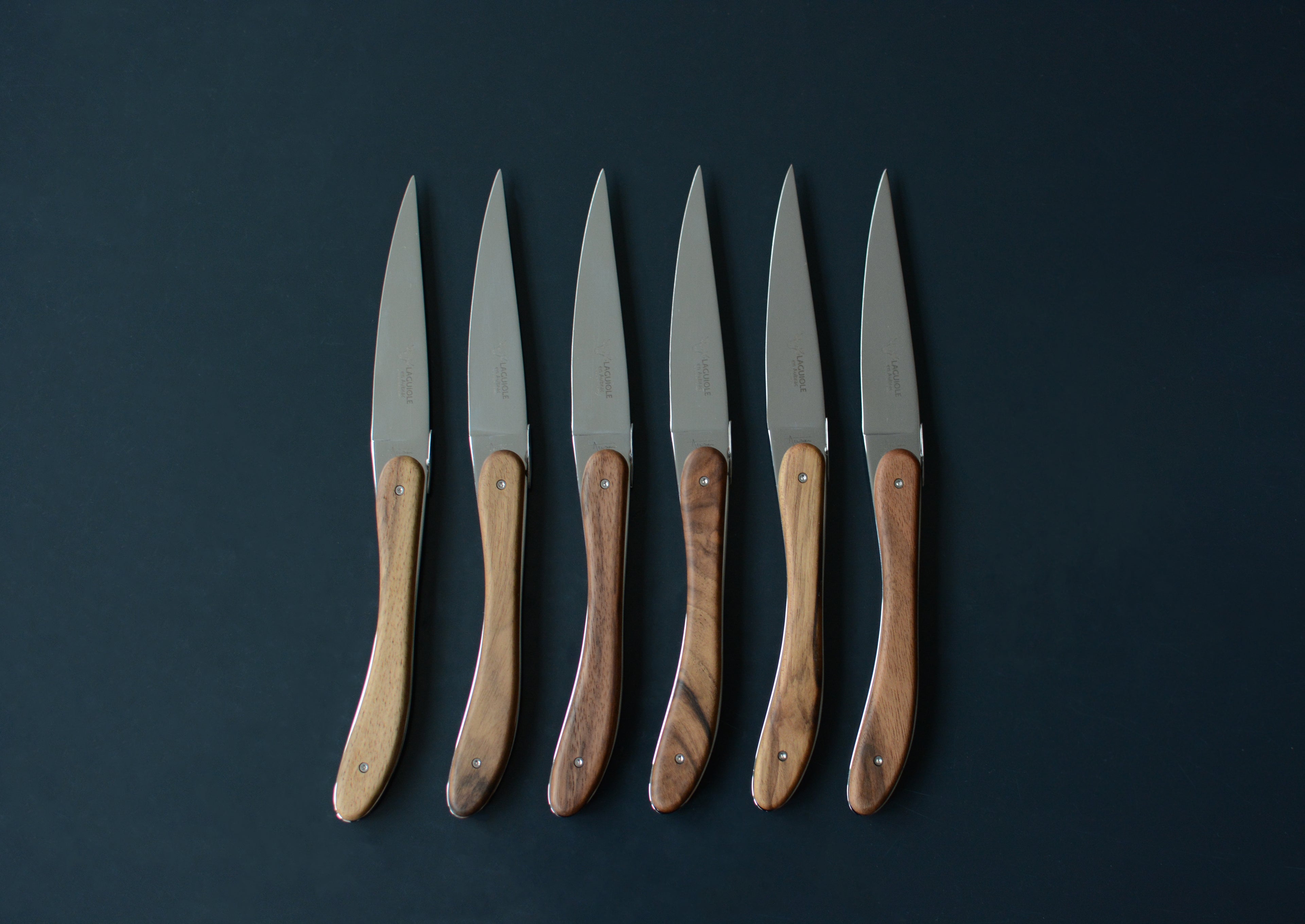 Laguiole En Aubrac grillknive med valnøddehåndtag