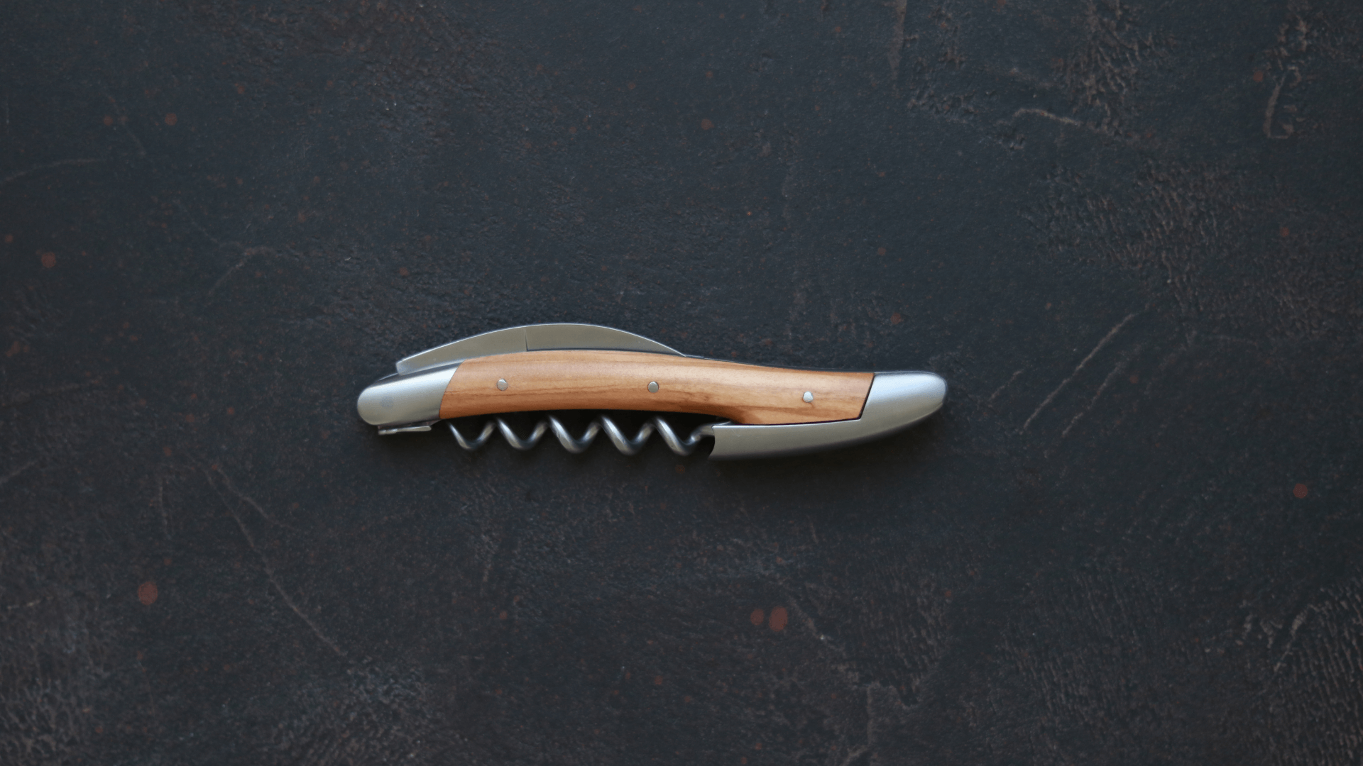 Forge De Laguiole Sommelier Proptrækker med Oliventræ og Satinfinish
