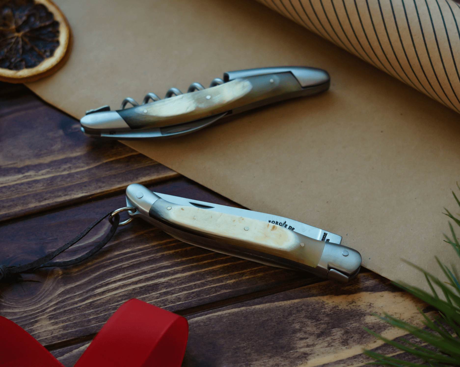 Gavesæt - Aubrac Kohorn - Sommelierkniv og Foldekniv - Forge De Laguiole