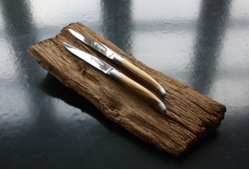 Laguiole En Aubrac Steakknive med oliventræshåndtag